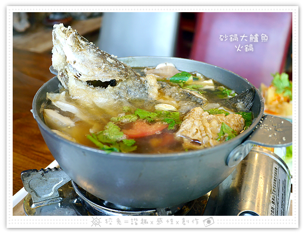 [台南食記] 夢東籬‧文平店~無錫排骨套餐&砂鍋大鱸魚火鍋！
