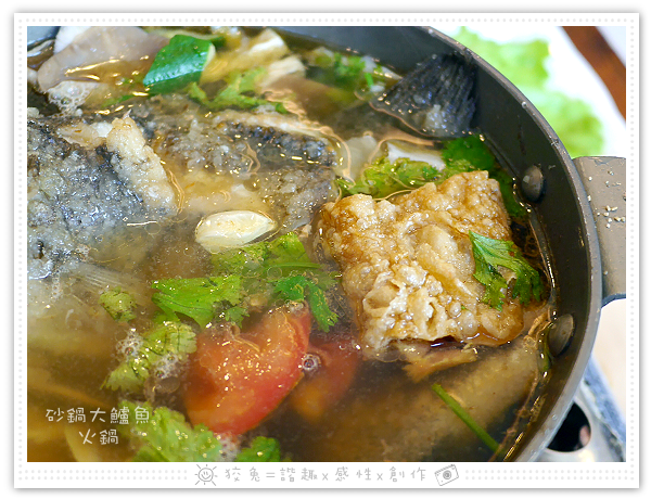 [台南食記] 夢東籬‧文平店~無錫排骨套餐&砂鍋大鱸魚火鍋！