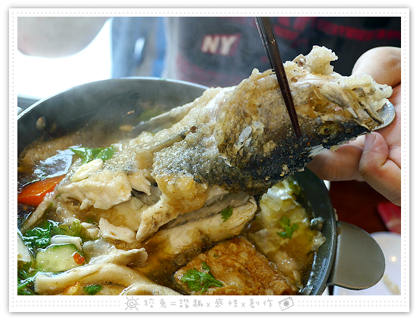 [台南食記] 夢東籬‧文平店~無錫排骨套餐&砂鍋大鱸魚火鍋！