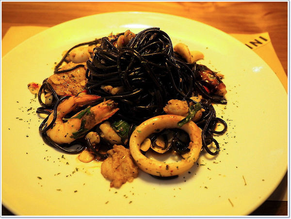 【食】【桃園】NINI 尼尼義大利餐廳台茂店 ~ 讓人一吃再吃的PASTA