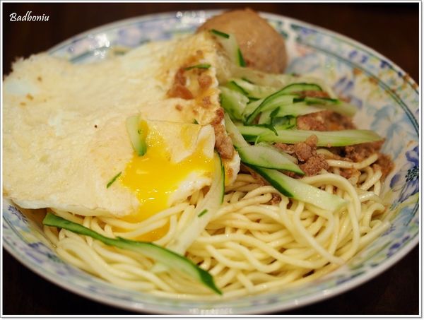 【食】【桃園】龜山 牛角坡早餐店．人氣排隊早餐店