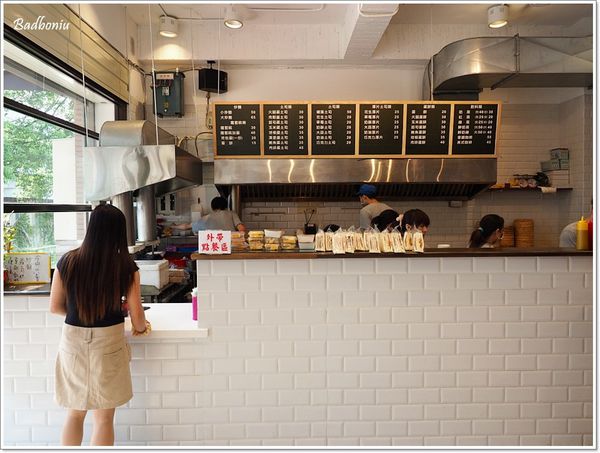 【食】【桃園】龜山 牛角坡早餐店．人氣排隊早餐店