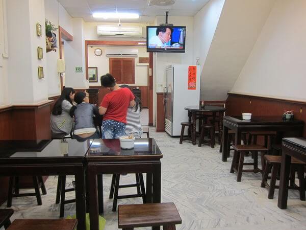 高雄鼓山區=<食>麵子館~嫂子賣餃子，麵子館當然賣麵子啊=