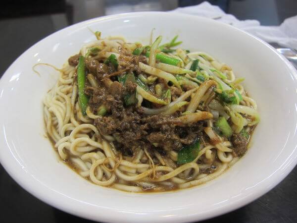 高雄鼓山區=<食>麵子館~嫂子賣餃子，麵子館當然賣麵子啊=
