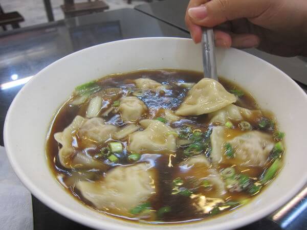 高雄鼓山區=<食>麵子館~嫂子賣餃子，麵子館當然賣麵子啊=