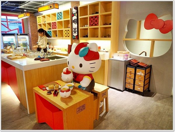 【食】【台南】HELLO KITTY 呷茶 Chat Day - 呷茶不呷飽的主題茶館