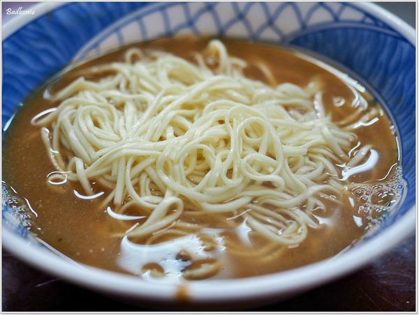 【食】【宜蘭】汕頭餛飩麵.真材實料的炸醬麵及餛飩湯 【食】【宜蘭】汕頭餛飩麵.真材實料的炸醬麵及餛飩湯