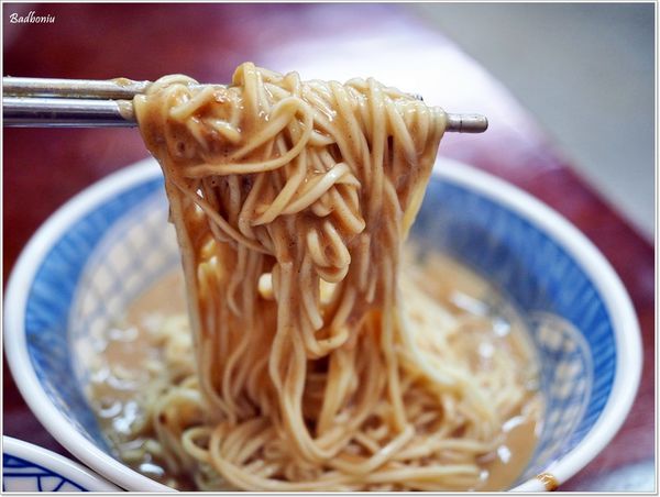 【食】【宜蘭】汕頭餛飩麵.真材實料的炸醬麵及餛飩湯 【食】【宜蘭】汕頭餛飩麵.真材實料的炸醬麵及餛飩湯