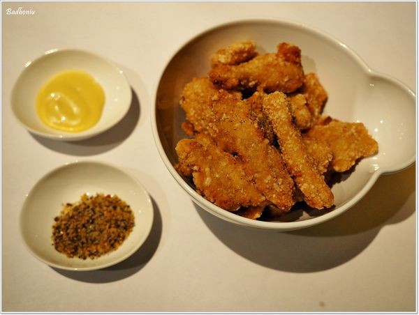 【食】【宜蘭】Neverland 古堡party餐廳.清水模建築裡的浪漫晚餐,價格卻不貴唷! 【食】【宜蘭】Neverland 古堡party餐廳.清水模建築裡的浪漫晚餐,價格卻不貴唷!