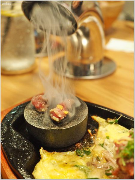 【食】【台北】Oh!My Stone 新鮮手作球牛排．享受DIY漢堡排的樂趣!