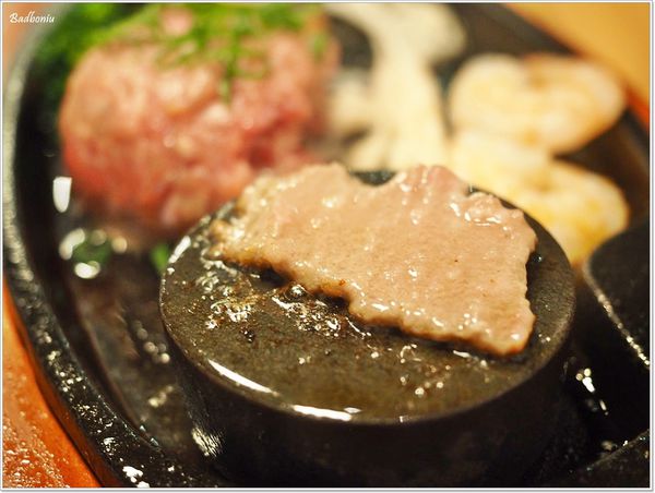 【食】【台北】Oh!My Stone 新鮮手作球牛排．享受DIY漢堡排的樂趣!