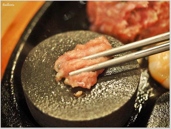 【食】【台北】Oh!My Stone 新鮮手作球牛排．享受DIY漢堡排的樂趣!
