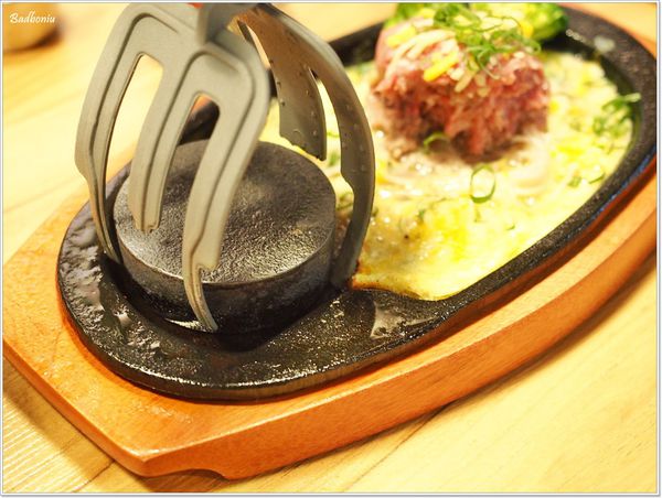 【食】【台北】Oh!My Stone 新鮮手作球牛排．享受DIY漢堡排的樂趣!