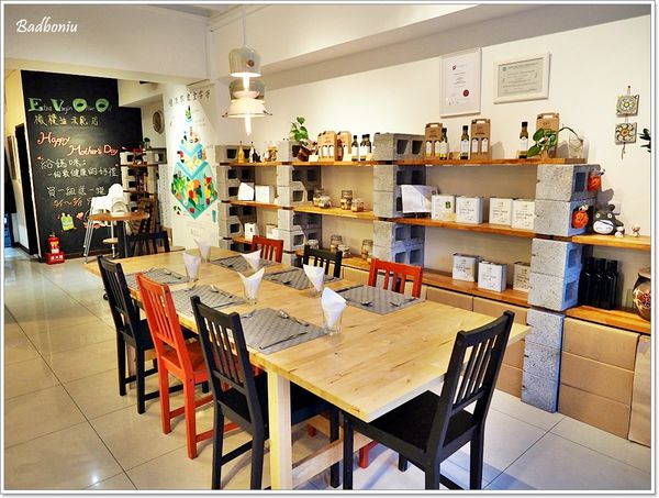 【食】【桃園】EVOO Bakery&Restaurant.純正義大利老外做的義大利料理 【食】【桃園】EVOO Bakery&Restaurant.純正義大利老外做的義大利料理
