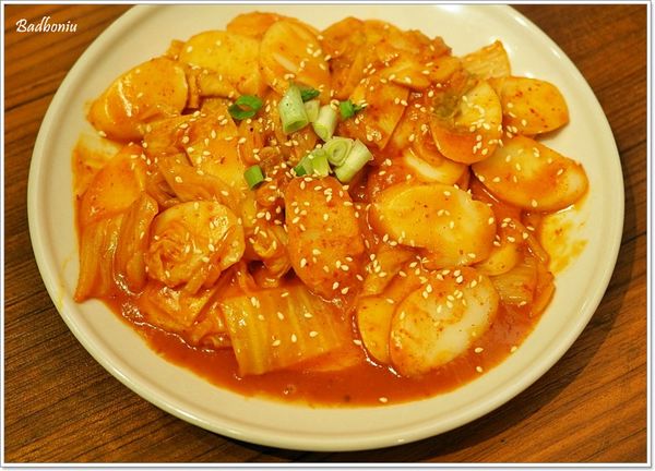 【食】【礁溪】倫敦餐館.餐點普普,但泰式打拋豬反而是亮點 【食】【礁溪】倫敦餐館.餐點普普,但泰式打拋豬反而是亮點