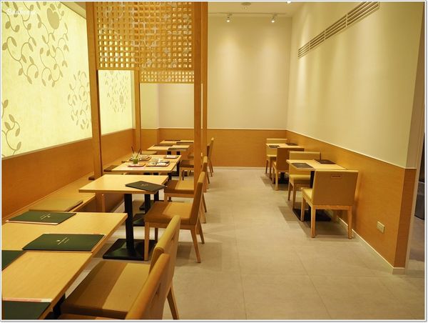 【食】【林口】nana's Green Tea(林口三井OUTLET店)．日本抹茶界的星巴克，抹茶控慎入!