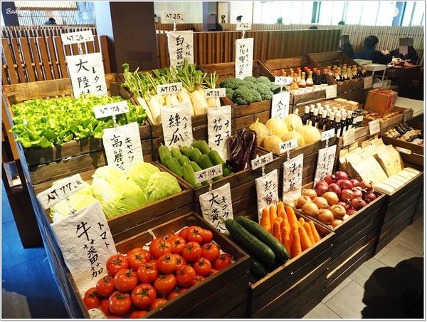 【食】【台中】拾七 石頭火鍋．輕井澤鍋物最新品牌、平價火鍋有質感!