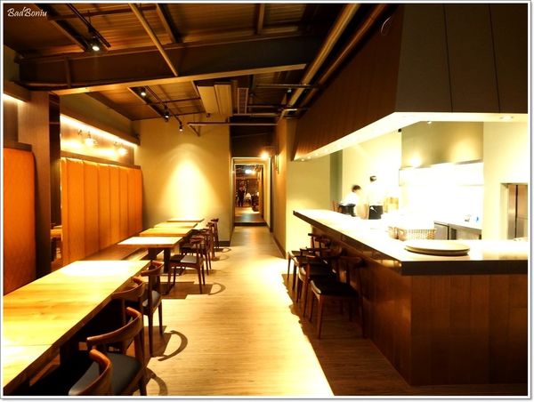【食】【台中】NINI尼尼義大利餐廳旗艦店台中公益店 ~ 在咖啡廳裡吃PASTA