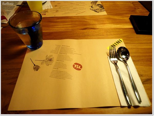 【食】【台中】NINI尼尼義大利餐廳旗艦店台中公益店 ~ 在咖啡廳裡吃PASTA