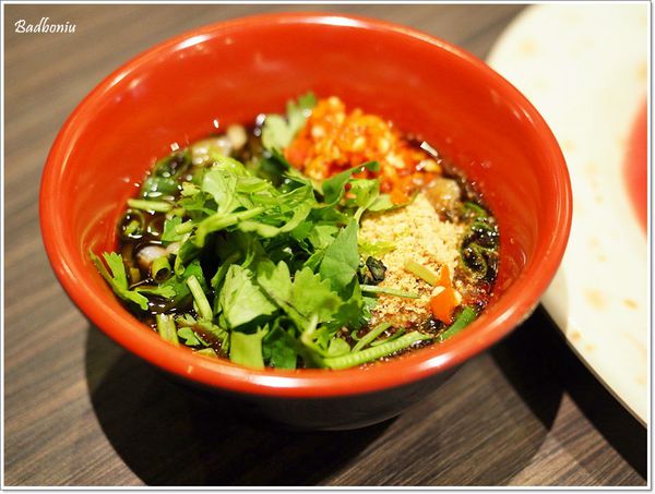 【食】【中壢】洋城石頭自助火鍋．米塔集團第一家自助石頭火鍋落腳中壢!