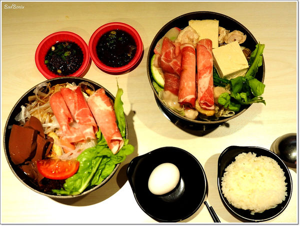 【食】【桃園】六扇門時尚湯鍋桃園店 百元鍋物吃很飽