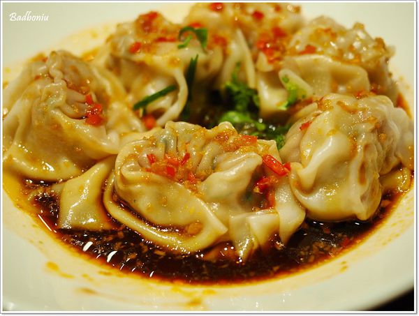 【食】【台北】樂天皇朝．台灣的小籠包還是小勝