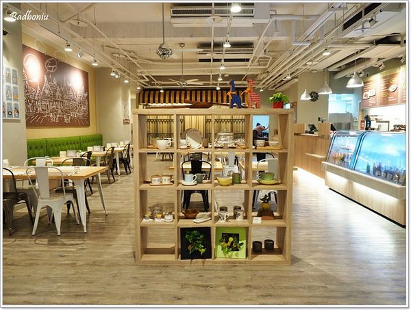【食】【桃園】JT cafe．隱身在地下室的工業風鮮綠餐廳