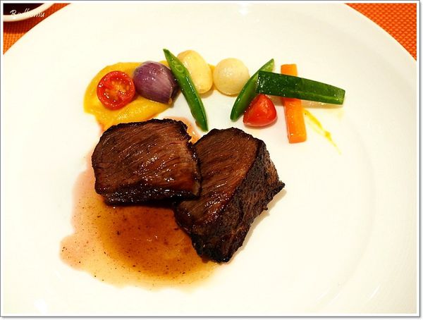 【食】【苗栗】尚順君樂飯店歐雅閣義法餐廳 - 平價的高質感餐廳 【食】【苗栗】尚順君樂飯店歐雅閣義法餐廳 - 平價的高質感餐廳