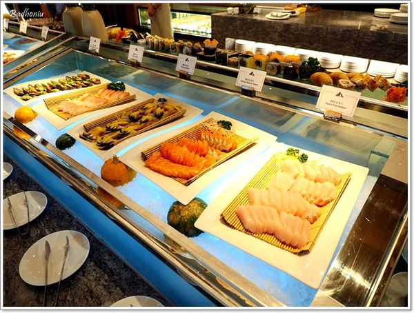 【食】【苗栗】尚順君樂飯店歐雅閣義法餐廳 - 平價的高質感餐廳 【食】【苗栗】尚順君樂飯店歐雅閣義法餐廳 - 平價的高質感餐廳