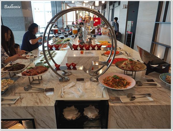 【食】【台北】寒舍樂廚Raku Kitchen．帶小孩吃buffet也可以這麼輕鬆!