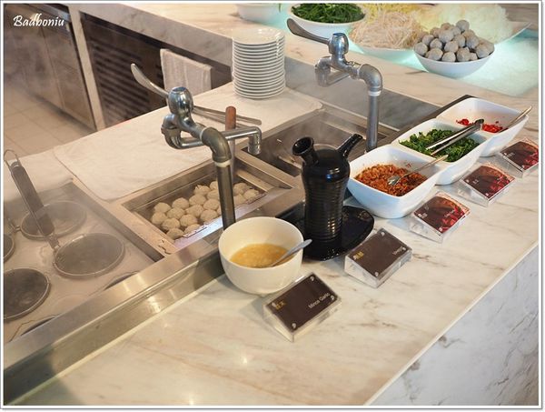 【食】【台北】寒舍樂廚Raku Kitchen．帶小孩吃buffet也可以這麼輕鬆!