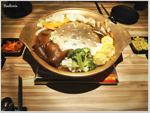 【食】【新竹】銅盤嚴選韓式烤肉(巨城店).涓豆腐集團旗下新品牌,銅盤烤肉吃到飽 【食】【新竹】銅盤嚴選韓式烤肉(巨城店).涓豆腐集團旗下新品牌,銅盤烤肉吃到飽