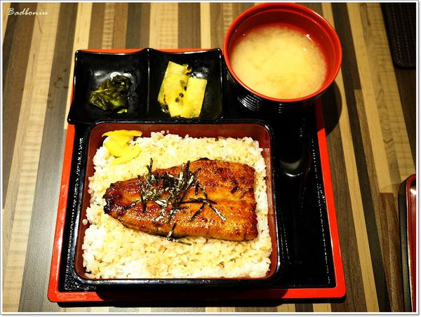 【食】【桃園】鰻慢來 - 中壢也有很棒的鰻魚飯ㄛ 【食】【桃園】鰻慢來 - 中壢也有很棒的鰻魚飯ㄛ