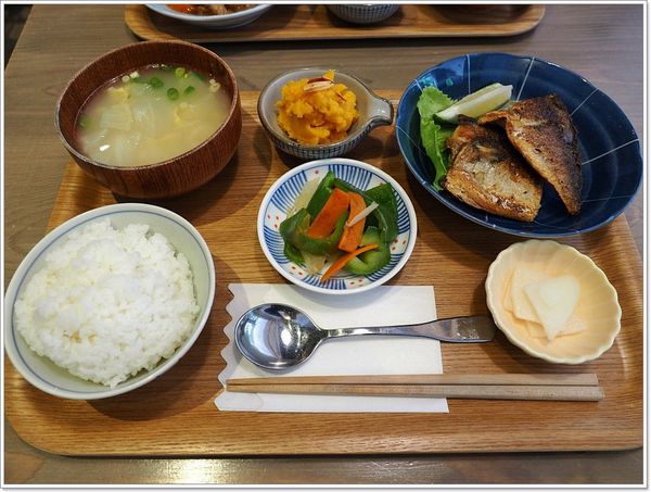 【食】【宜蘭】夏至咖啡．日系雜貨風咖啡店，手作簡餐每日限量供應