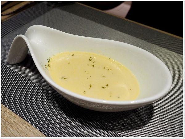 【食】【台中】在玻璃屋裡大嗑牛排-沃克牛排台中店