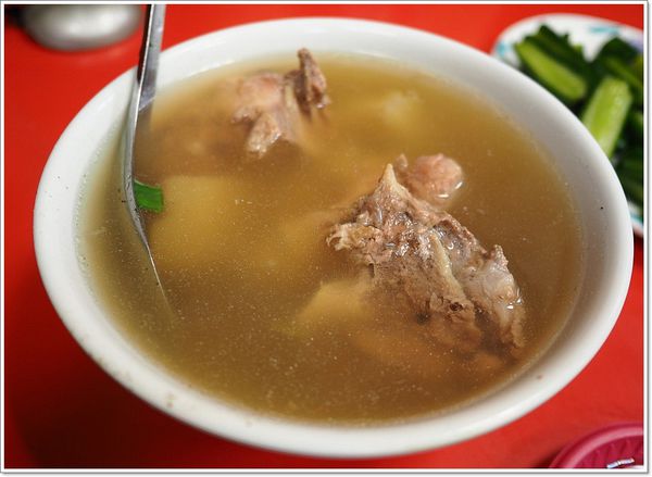 【食】【宜蘭】大稑牛肉麵館 - 蘇澳小鎮的美食 【食】【宜蘭】大稑牛肉麵館 - 蘇澳小鎮的美食