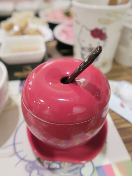 台北 捷運忠孝敦化站 HELLO KITTY Shabu-Shabu ~kitty迷瘋狂之地 台北 捷運忠孝敦化站 HELLO KITTY Shabu-Shabu ~kitty迷瘋狂之地