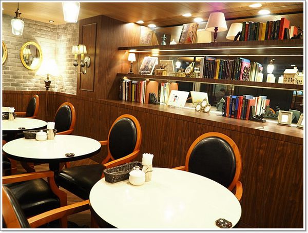 【食】【台北】MEE'S CAFE.跟日本星乃珈啡同步的舒芙蕾厚鬆餅 【食】【台北】MEE'S CAFE.跟日本星乃珈啡同步的舒芙蕾厚鬆餅