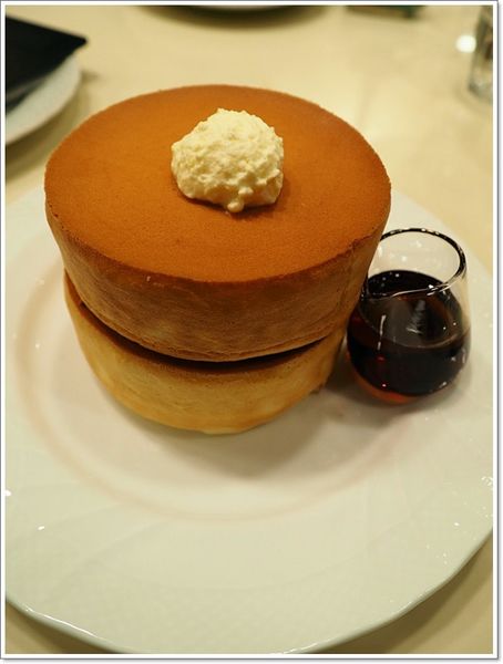 【食】【台北】MEE'S CAFE.跟日本星乃珈啡同步的舒芙蕾厚鬆餅 【食】【台北】MEE'S CAFE.跟日本星乃珈啡同步的舒芙蕾厚鬆餅