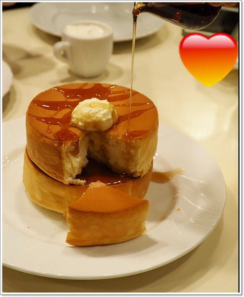 【食】【台北】MEE'S CAFE.跟日本星乃珈啡同步的舒芙蕾厚鬆餅 【食】【台北】MEE'S CAFE.跟日本星乃珈啡同步的舒芙蕾厚鬆餅