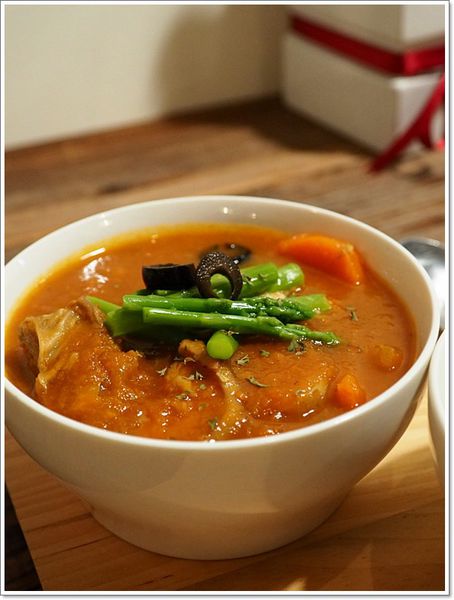 【食】【台中】家.溫度 湯專門店(SOUP STOCK STORE) 老宅咖啡店裡的湯料理 【食】【台中】家.溫度 湯專門店(SOUP STOCK STORE) 老宅咖啡店裡的湯料理