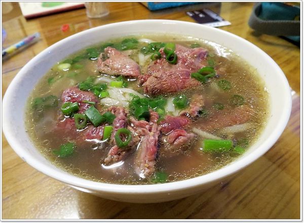 【食】【桃園】(大園)玉 越南美食料理 _ 店要睜大眼睛才看得到 【食】【桃園】(大園)玉 越南美食料理 _ 店要睜大眼睛才看得到