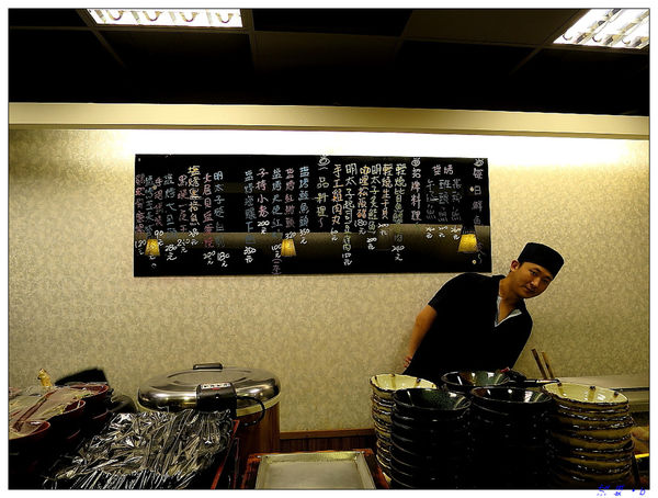 【食】【台北】小六食堂 - 傳說中CP值暴表的丼 【食】【台北】小六食堂 - 傳說中CP值暴表的丼