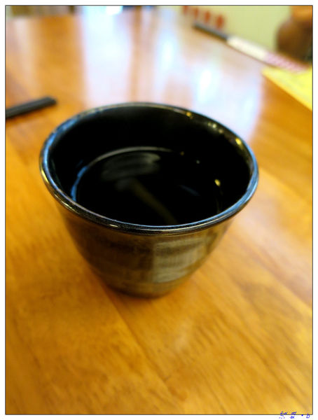 【食】【台北】小六食堂 - 傳說中CP值暴表的丼 【食】【台北】小六食堂 - 傳說中CP值暴表的丼