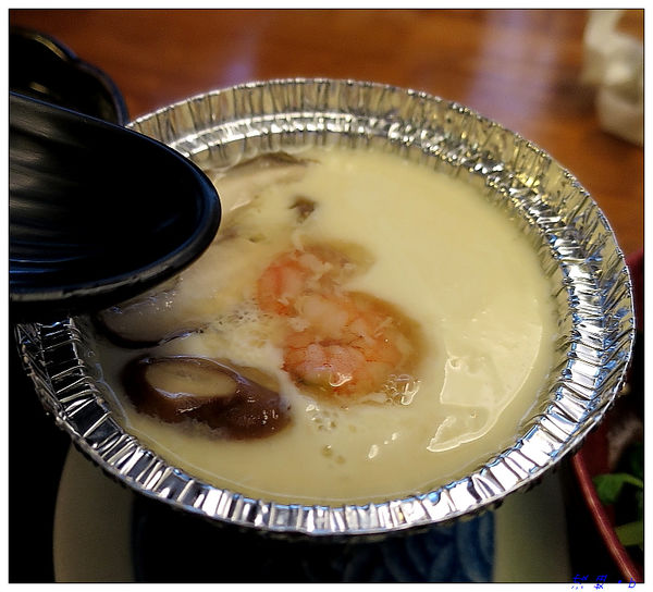 【食】【台北】小六食堂 - 傳說中CP值暴表的丼 【食】【台北】小六食堂 - 傳說中CP值暴表的丼
