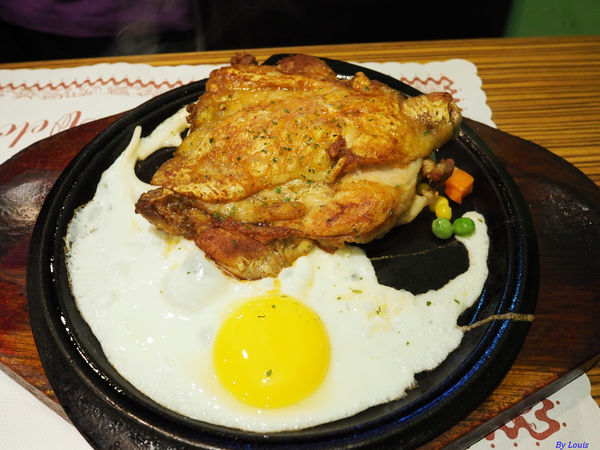 【食】【桃園】火焰牛排 誤入中壢龍岡 【食】【桃園】火焰牛排 誤入中壢龍岡