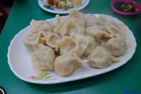 【食】【桃園】小金牛餐館_水餃超好吃