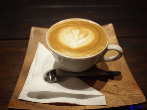 【食】【台中】突然暴紅的 Haritts coffee and donut. 【食】【台中】突然暴紅的 Haritts coffee and donut.
