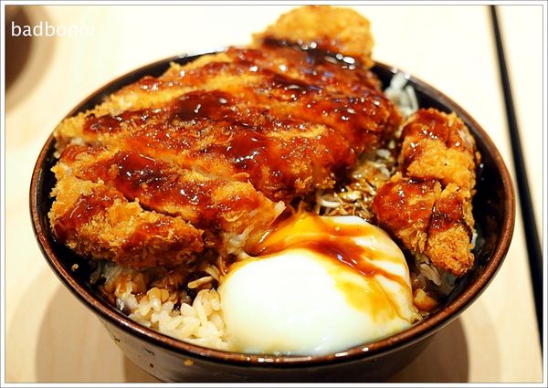 【食】【台北】神戶かつ丼吉兵衛 台北信義店．神戶來的美味炸豬排店，醬料、麵衣全都日本原裝進口！
