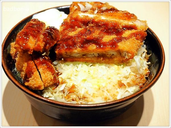 【食】【台北】神戶かつ丼吉兵衛 台北信義店．神戶來的美味炸豬排店，醬料、麵衣全都日本原裝進口！